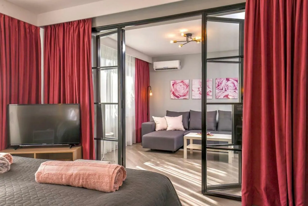 Rose One Bedroom Designer Apartment In City Centre By Flat Mаnager Sofya