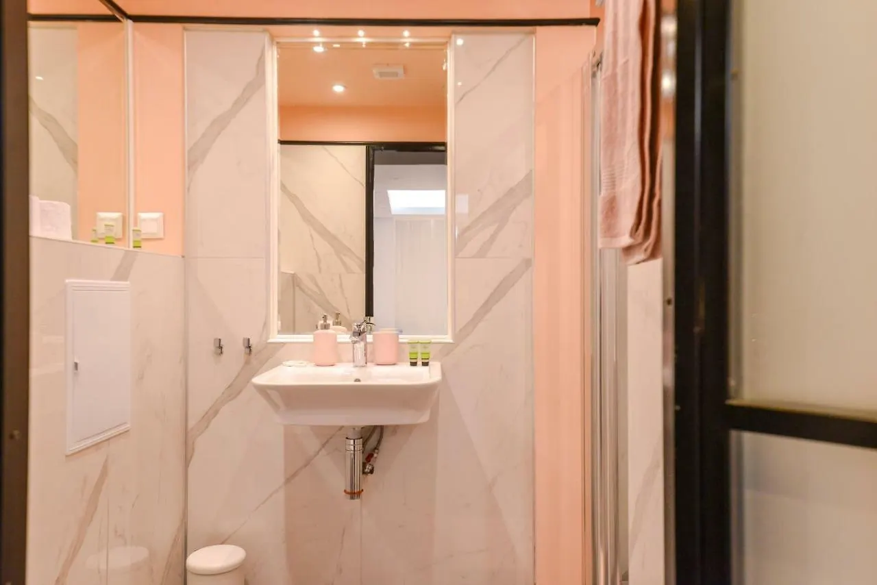 Rose One Bedroom Designer Apartment In City Centre By Flat Mаnager Sofya 0*,